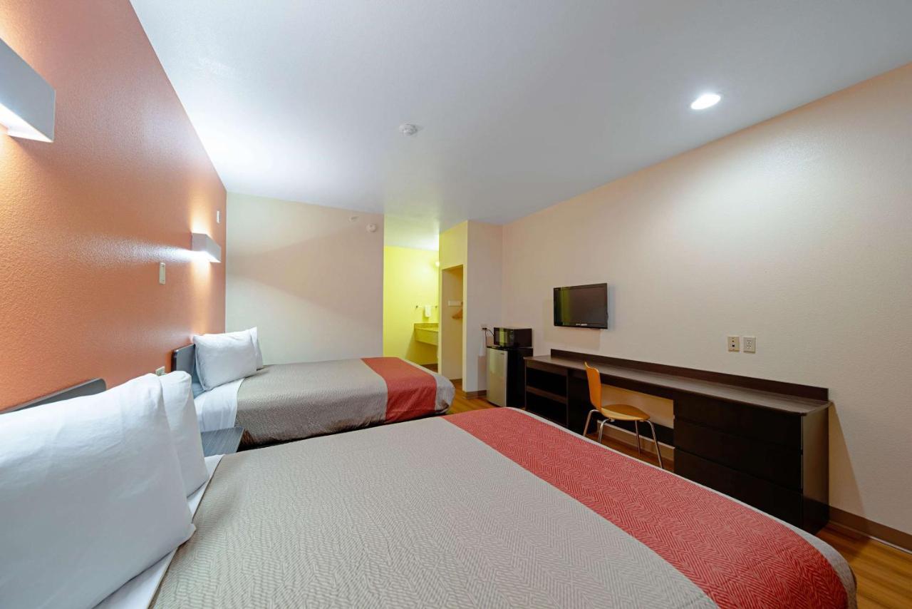 Motel 6-Rhome, Tx Exteriér fotografie